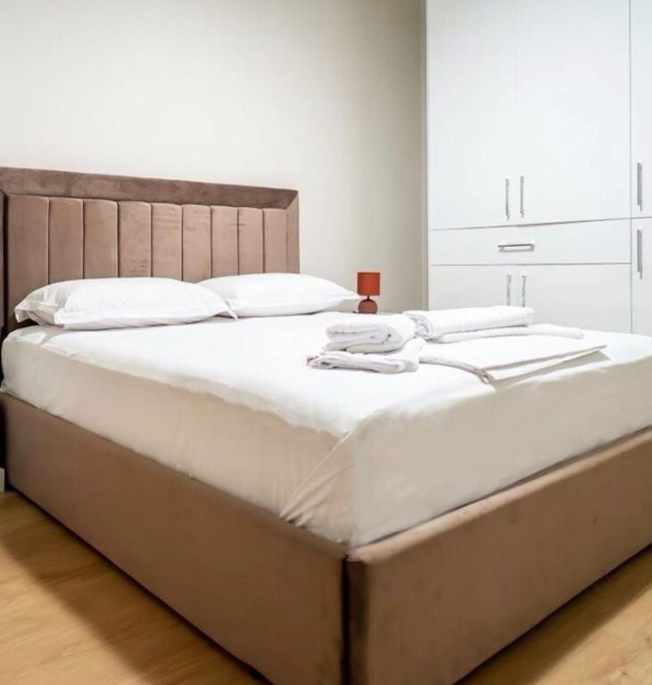 Apartament me qera 1+1 prane Ring Center