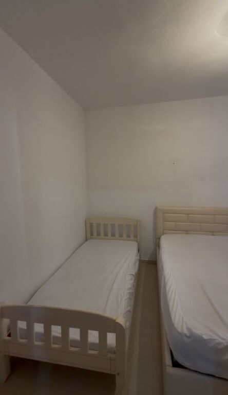 Rent | Apartament 1 + 1 | Xhamlliku | 450 €/month