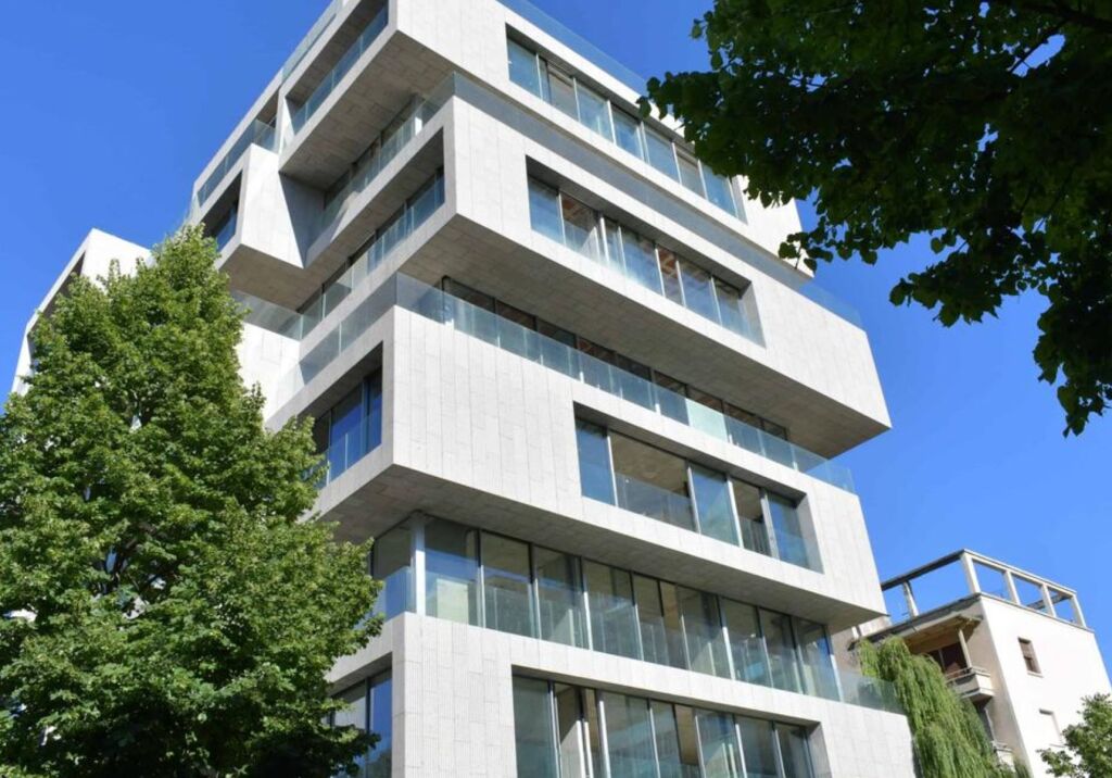 Ne shitje apartament premium 2+1+2 Poste Parkimi