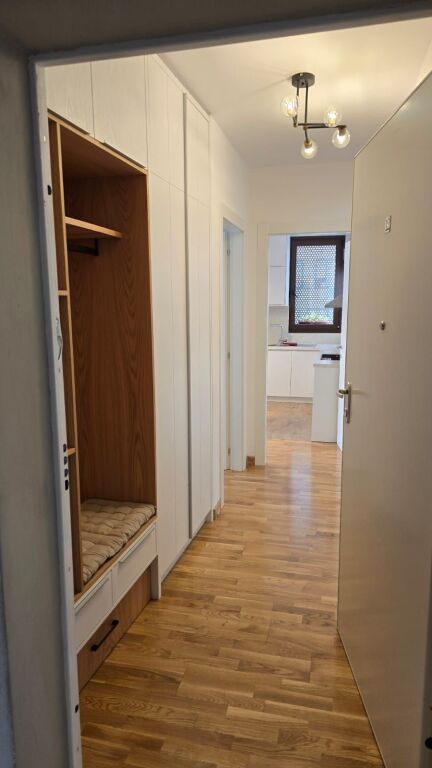 Shitet Apartament 2+1 – Kika 2, Komuna e Parisit