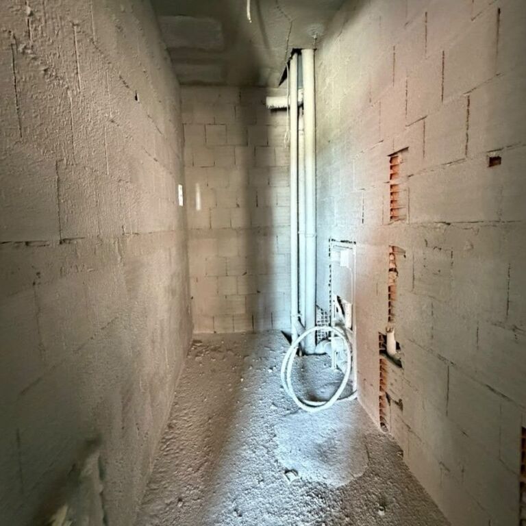 🚨‼️ OKAZION – VETËM 1,700 €/m²! ‼️🚨  🏡✨ SHITET APARTAMENT 2+1+2 – RIVERSIDE RESIDENCE, ISH PARKU I AUTOBUZAVE ✨🏡
