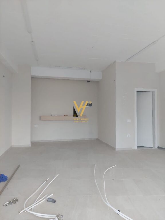 SHOP 45 M2 FOR RENT IN SELITE 40,000 LEKE