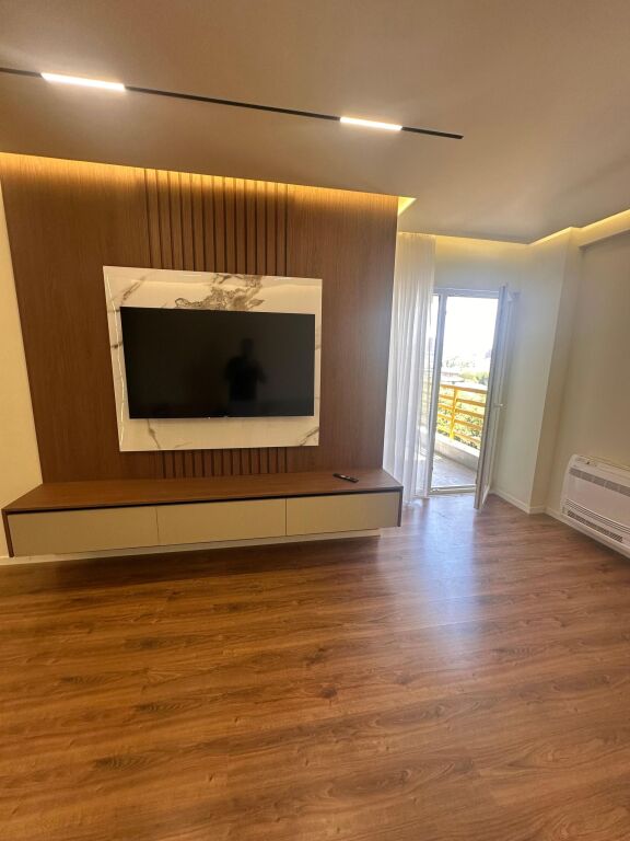 Affitto | Apartament 2 + 1 | Rruga Dritan Hoxha | 1000 €/mese