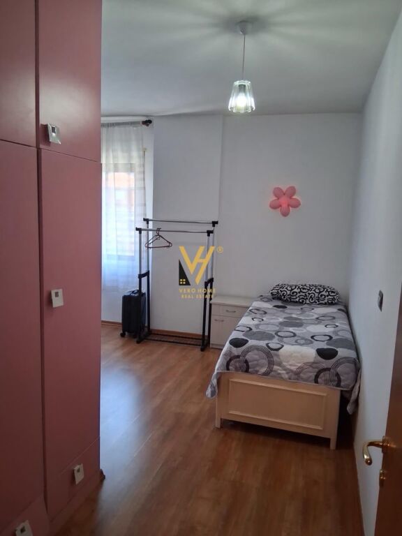 JEPET APARTAMENT 2+1+BLK ME QERA TEK MYSLYM SHYRI 650 EURO