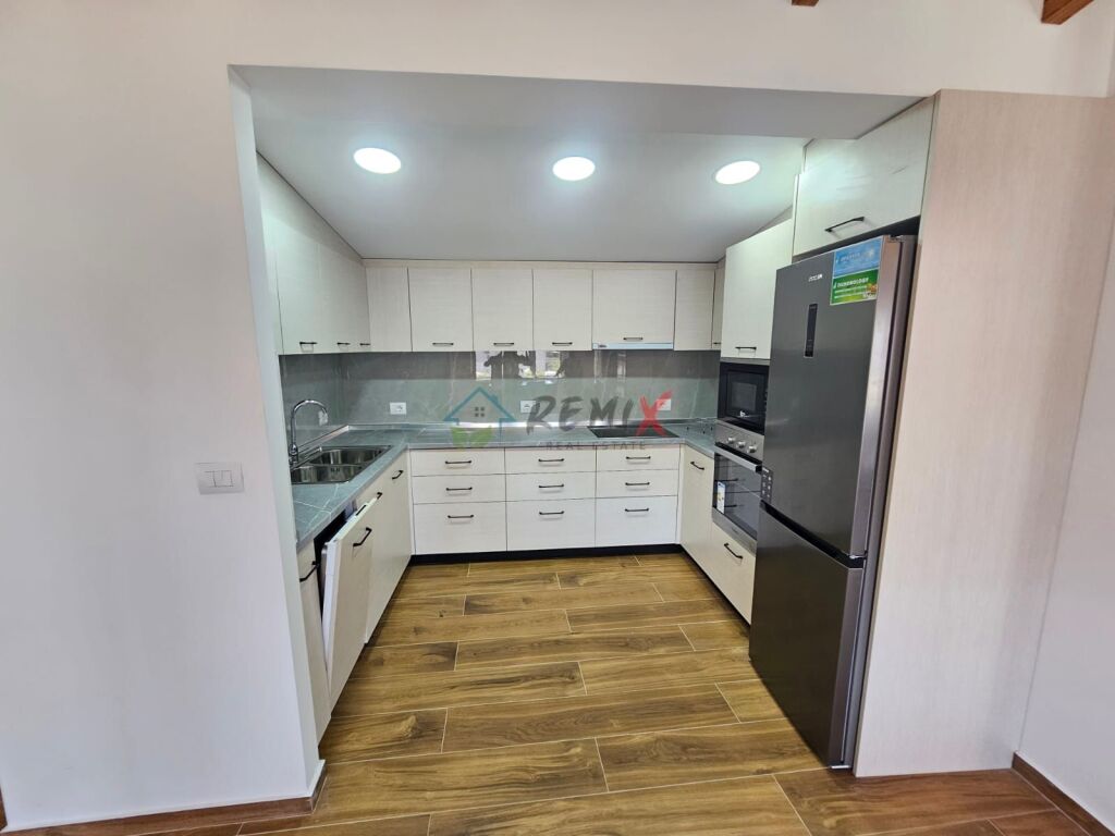 # ✨ Appartamento moderno 2+1 in affitto – Di fronte a 2 Gjelave, Durrës