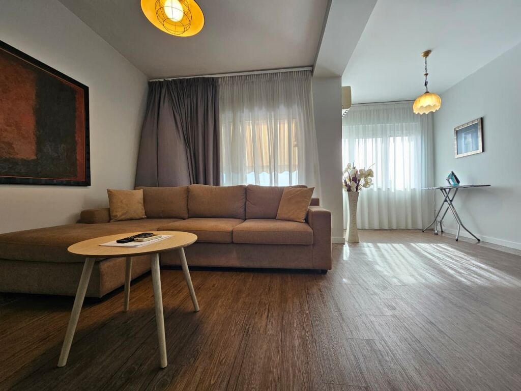 Apartament 2+1+2 per shitje ne Bllok!