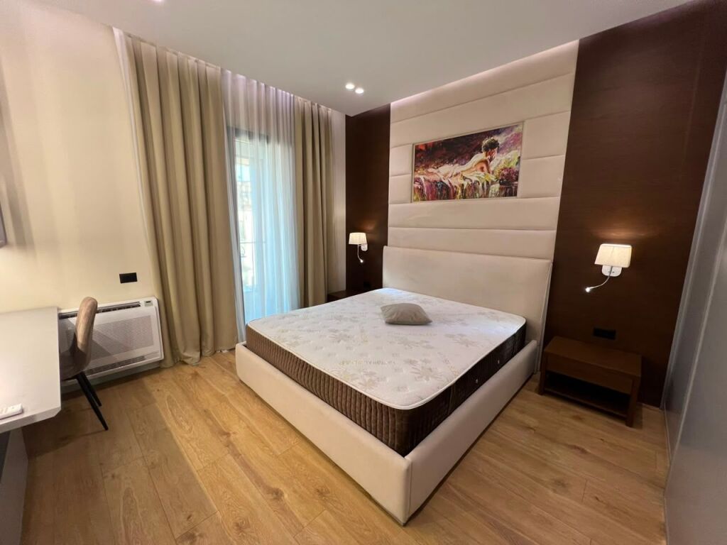 Apartament per qira 1+1 tek 21 Dhjetori Kompleksi Square 21