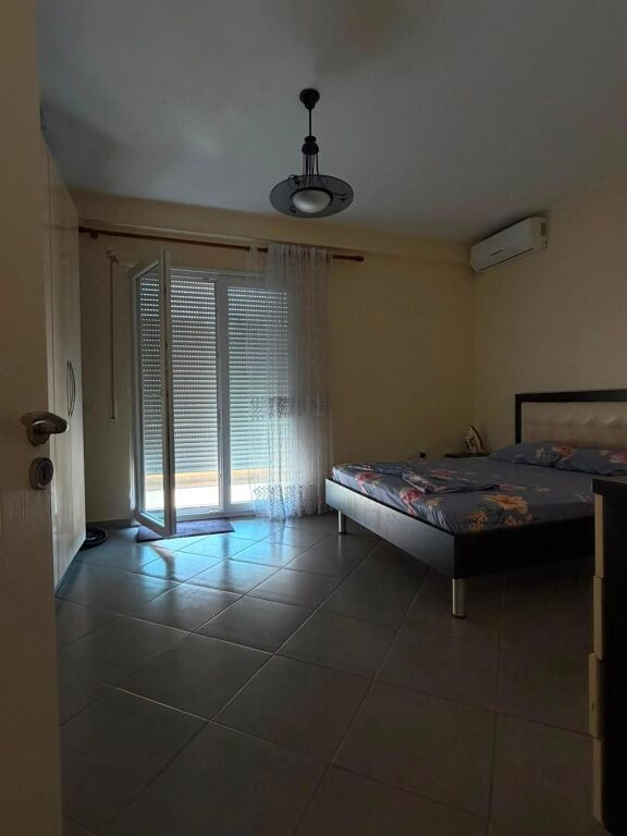 Jepet apartament 1+1 me qira tek Rezidenca Bitraj , Kopshti Botanik , Kopshti Zoologjik , Liqeni i Thate