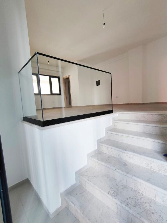Shop for Rent Green City Complex Astir !