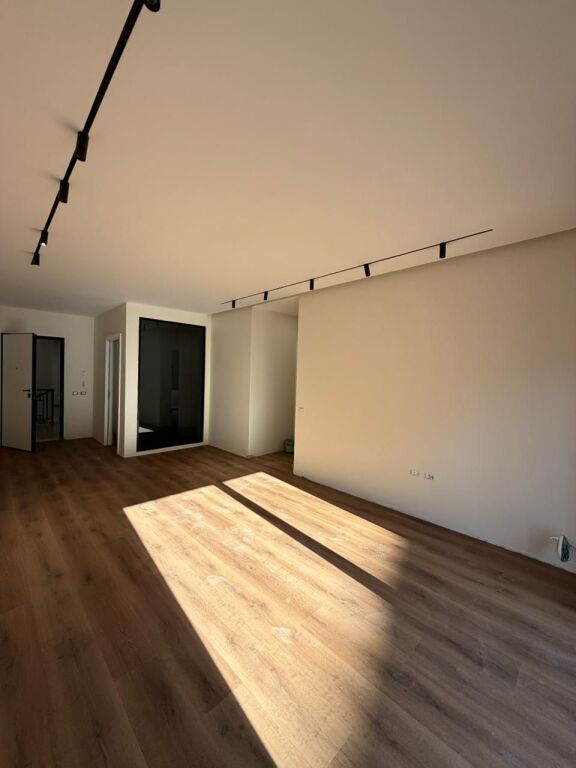 📍 Appartamento 2+1+2 + Posto Auto – Lago Secco (al rotondo)