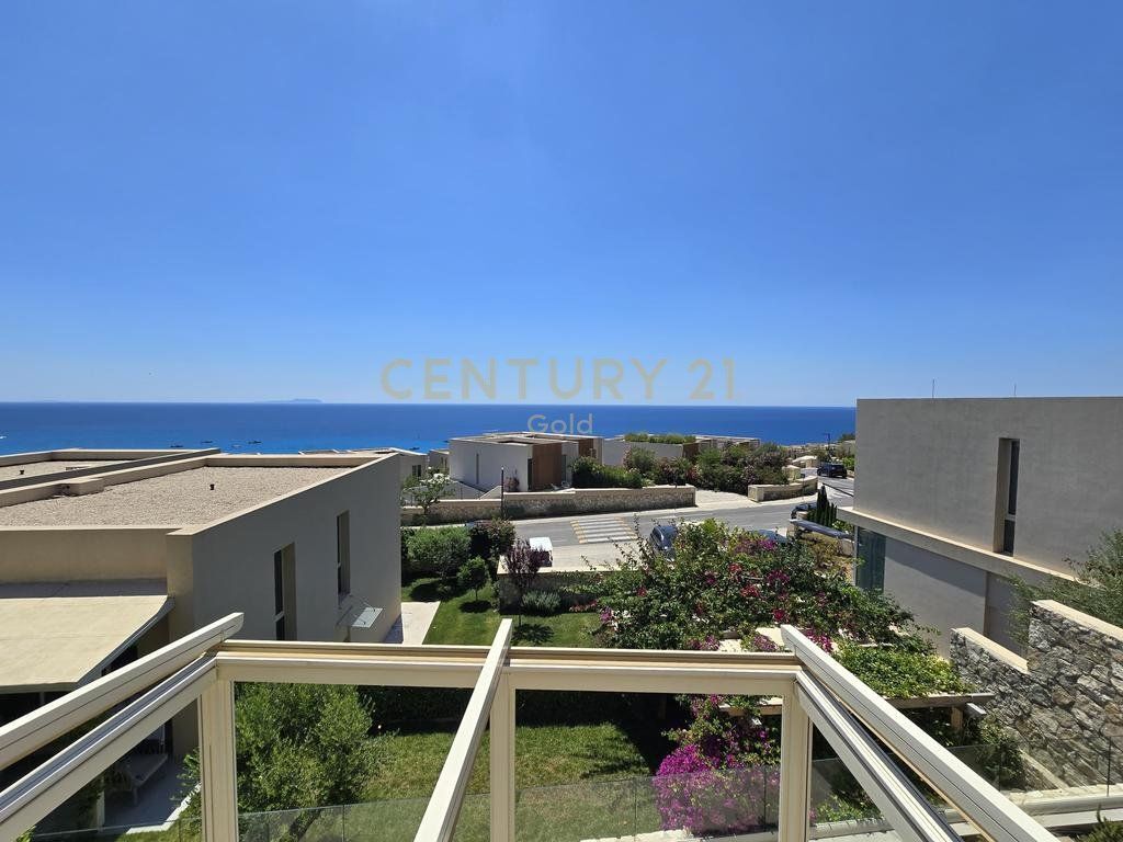 Appartamento 3+1 in vendita a Green Coast