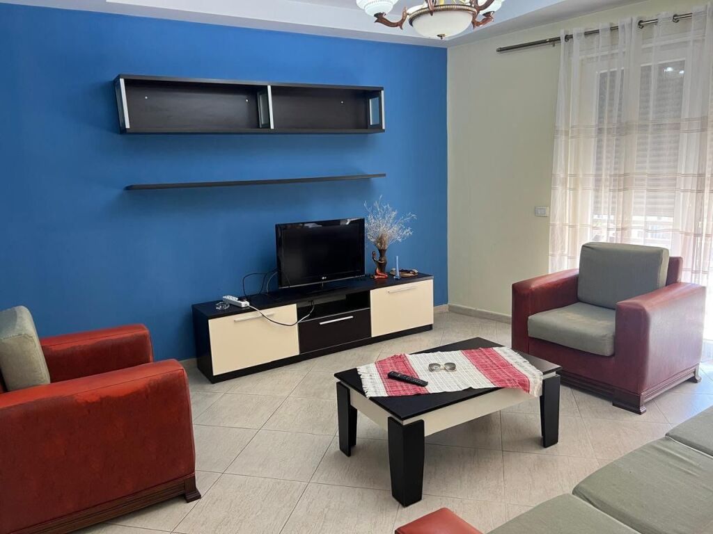 APARTAMENT ME QERA 2+1 PAZARI I RI 70.000 LEKE FH-82652