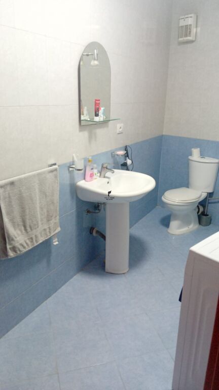 APARTAMENT ME QERA 1+1 RRUGA E ELBASANIT 60.000 LEKE FH-82646