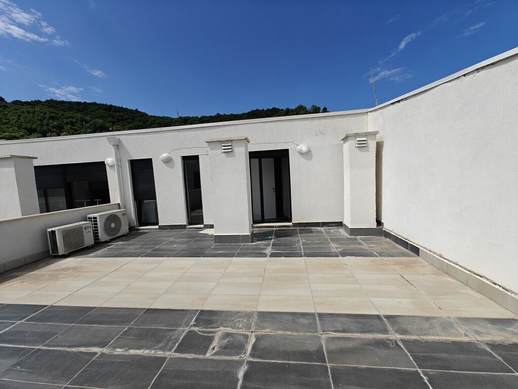 Shitet Duplex 2+1 me Verandë 📍Kodra e Diellit 2