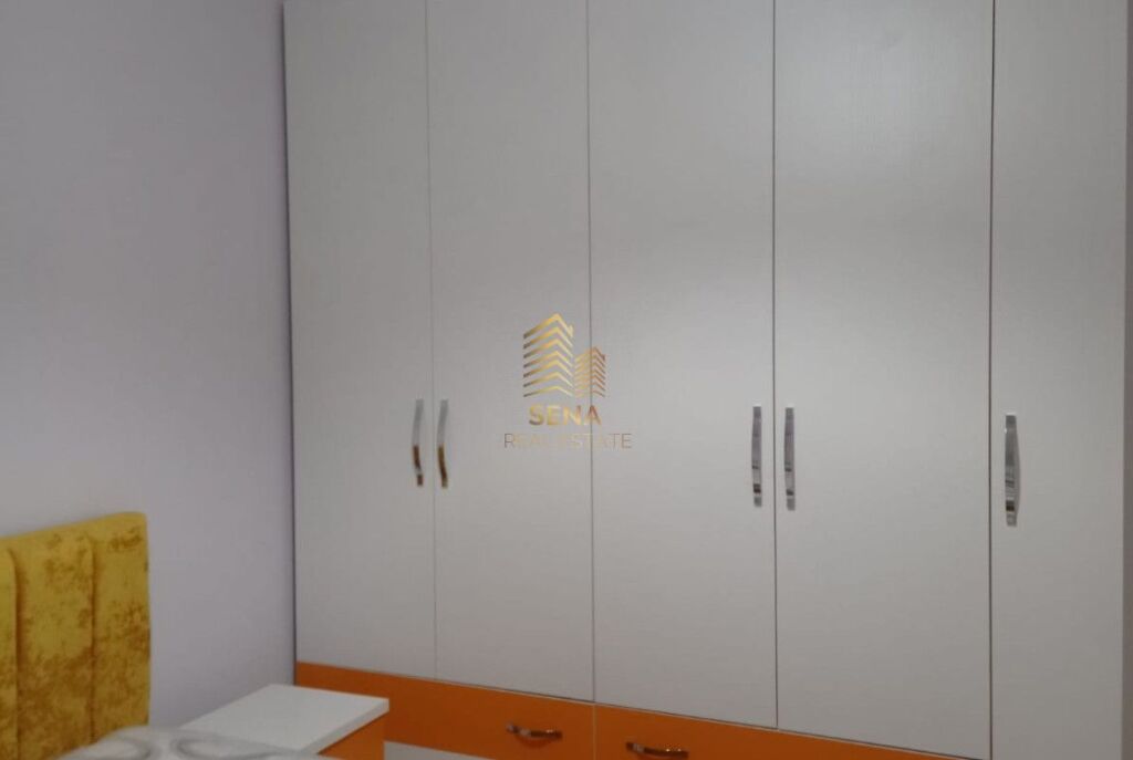 Qira, Apartament, 2+1+blk, Porcelan, 52.000 Leke/Muaj