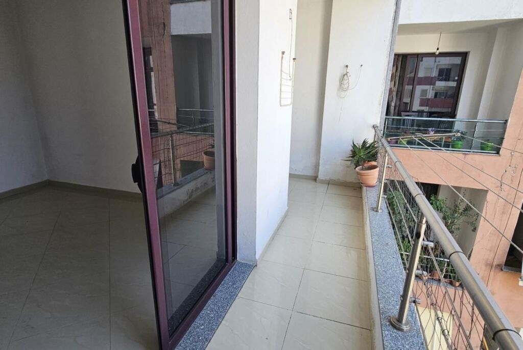 Ne Astir Shitet Apartament 2+1+2 Me Planimetri Perfekte