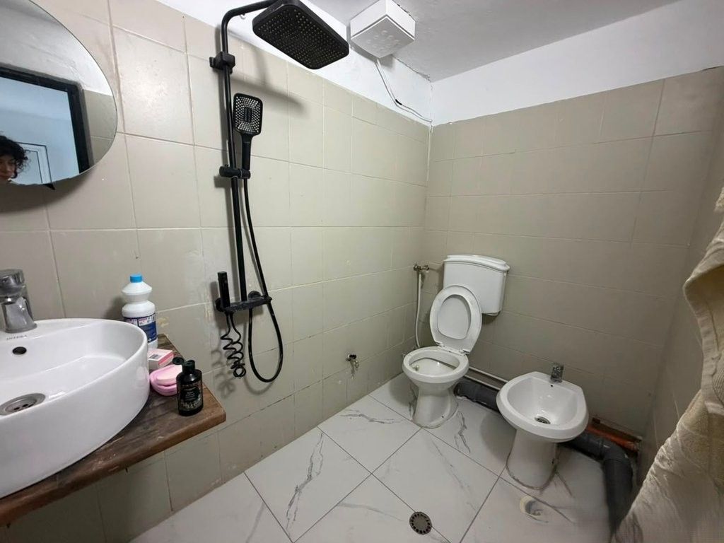 Apartament 1+1+post Parkimi Me Qira në Rruga e Dibrës, 450 € /Muaj