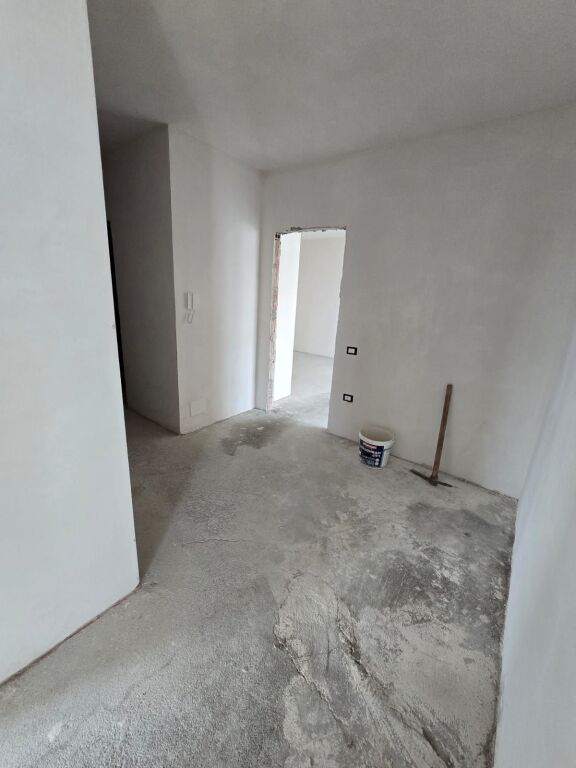 🏡 SHITET APARTAMENT 3+1+2 – RRUGA JORDAN MISJA ✨