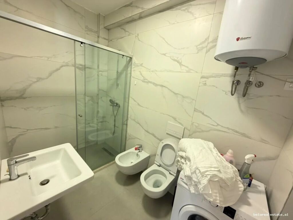 Appartamento in Affitto 3+1+2 a Porcelan vicino a UET (ID B230123) Tirana.