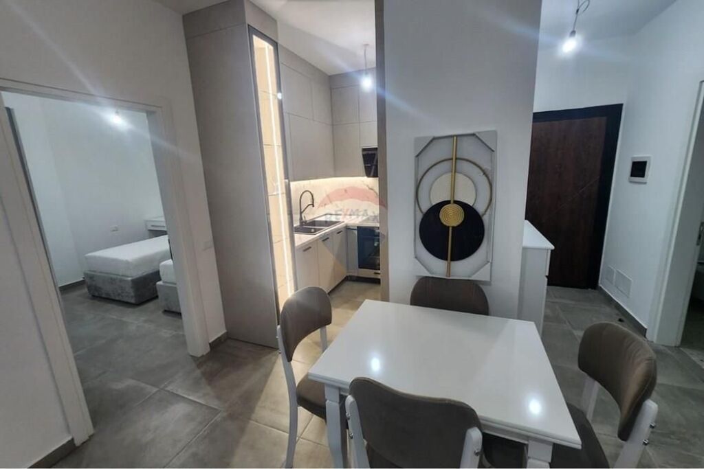 Apartament 2+1 per shitje ne Paskuqan!