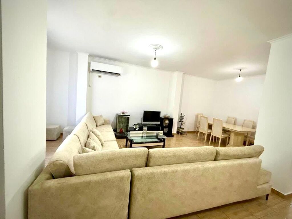 Ardeno jepet me qira Apartament 3+1i mobiluar