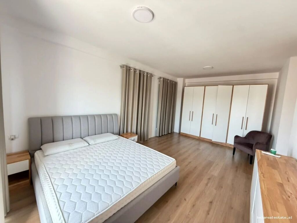 Appartamento in Affitto 3+1+2 a Porcelan vicino a UET (ID B230123) Tirana.