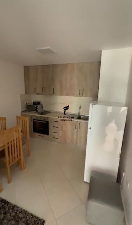 APARTAMENT ME QERA 1+1 RRUGA E DIBRES 43.000 LEKE FH-82608