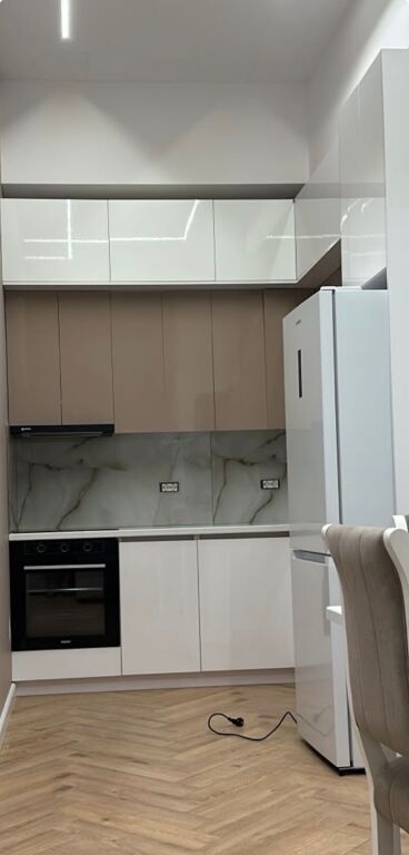 Super apartament me qera Ali Demi
