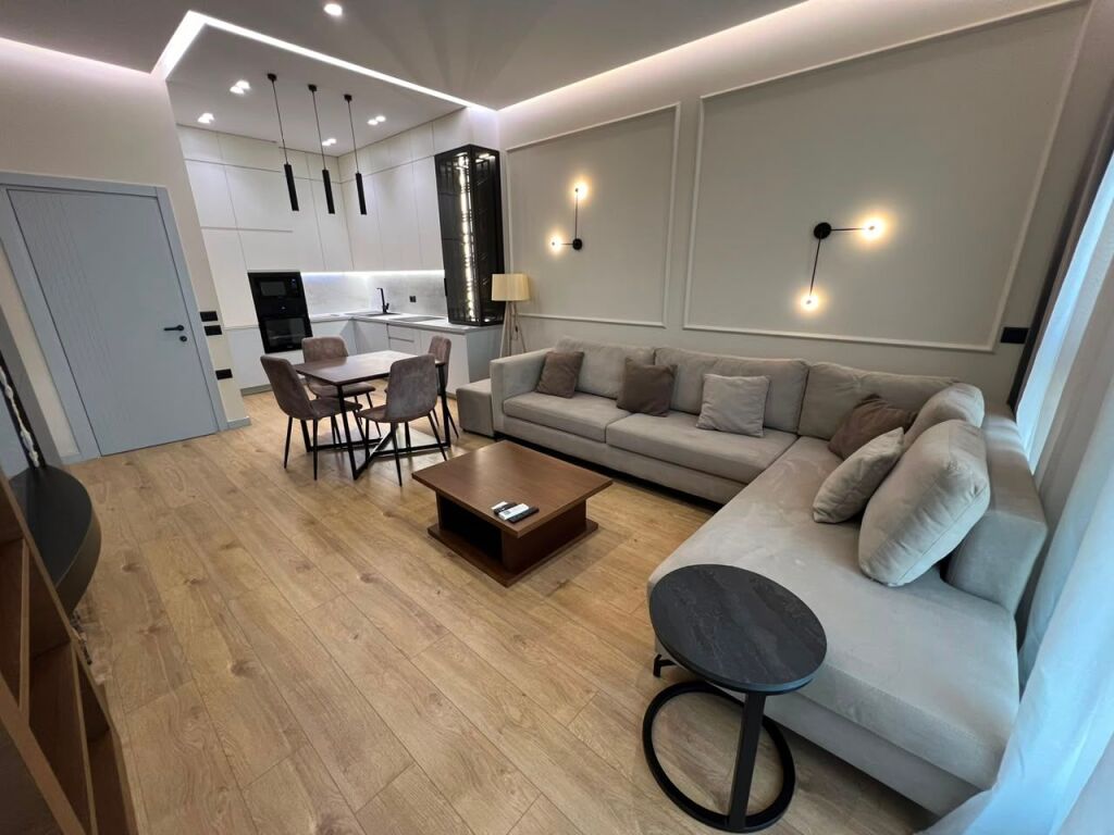 Apartament per qira 1+1 tek 21 Dhjetori Kompleksi Square 21