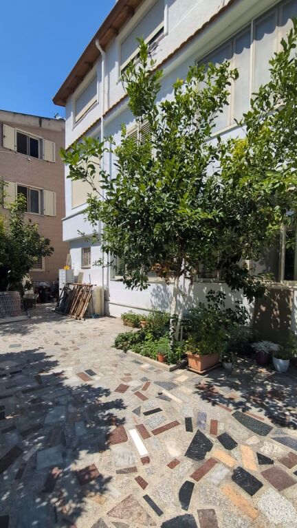🏡 VILLA DI 3 PIANI IN AFFITTO – VICINO ALLA SCUOLA "2 GJELAT"
