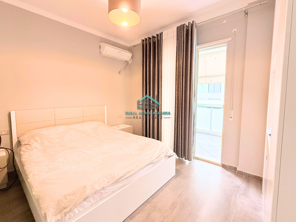 Apartament me Qera 2+1, Lungomare, Vlore.