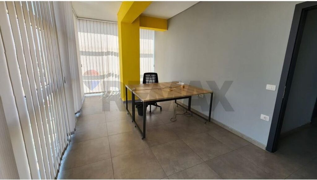 Rent - 2-storey building + land
