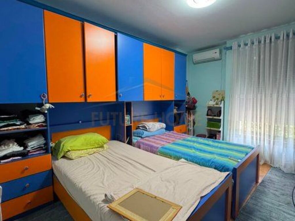 For sale, Apartment 3+1+2+2 Parking Spaces, Building with Arrow