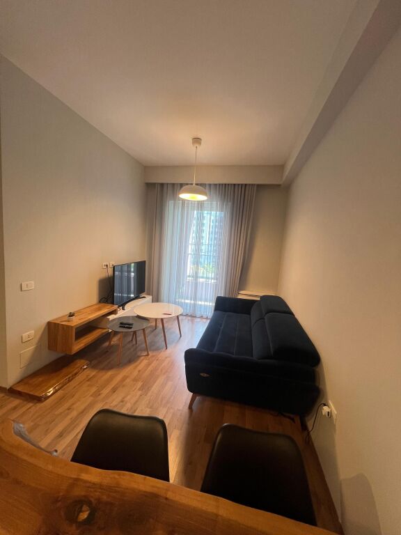 Apartament 2+1+P me qira