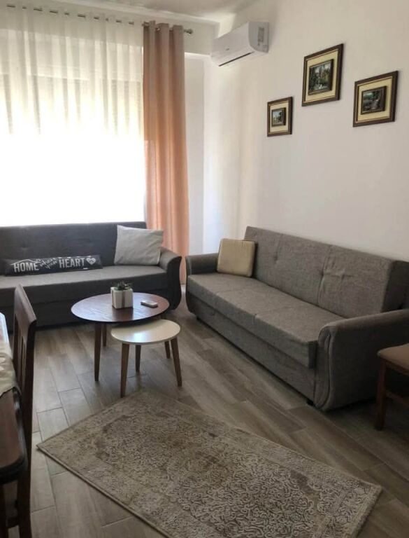 ME QERA APARTAMENT 1+1 - ISH-FUSHA AVIACIONIT