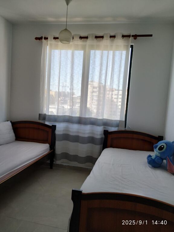 🏢Kavaja Street, after the Polyclinic No.9, a 2+1 furnished apartment is for rent. 65,000 lek.  