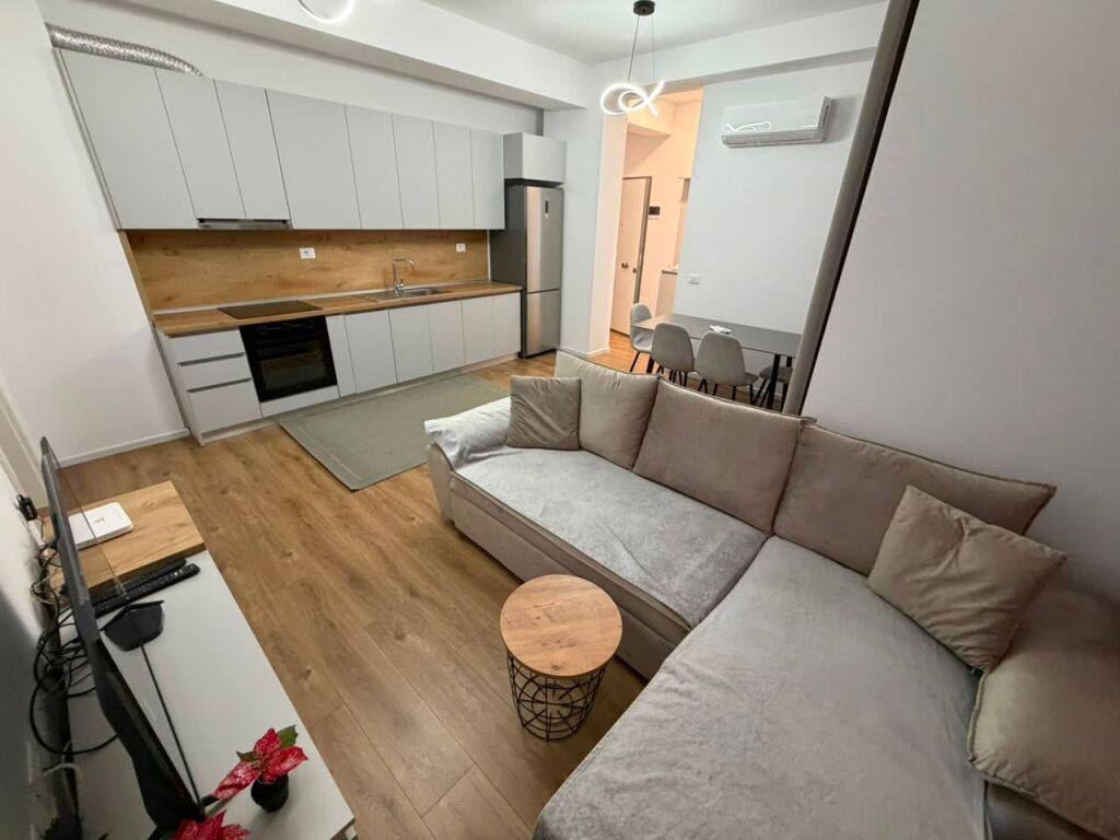 🏡 Appartamento 1+1 in affitto  📍 Ali Demi, Complesso Kaimi💰 Prezzo: 40.000 Lek/mese (non trattabile)