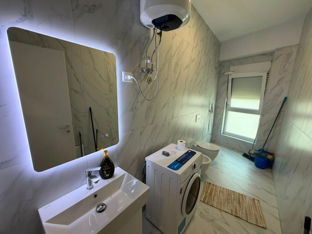 🏡 Appartamento 1+1 in affitto  📍 Ali Demi, Complesso Kaimi💰 Prezzo: 40.000 Lek/mese (non trattabile)