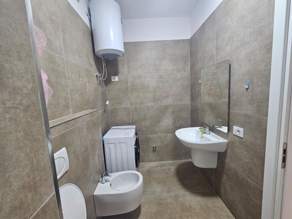 Apartament 1+1 per qera ne Astir!