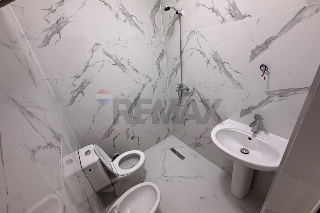 Appartamento 1+1 Rinnovato in Vendita – Fresk, Tirana