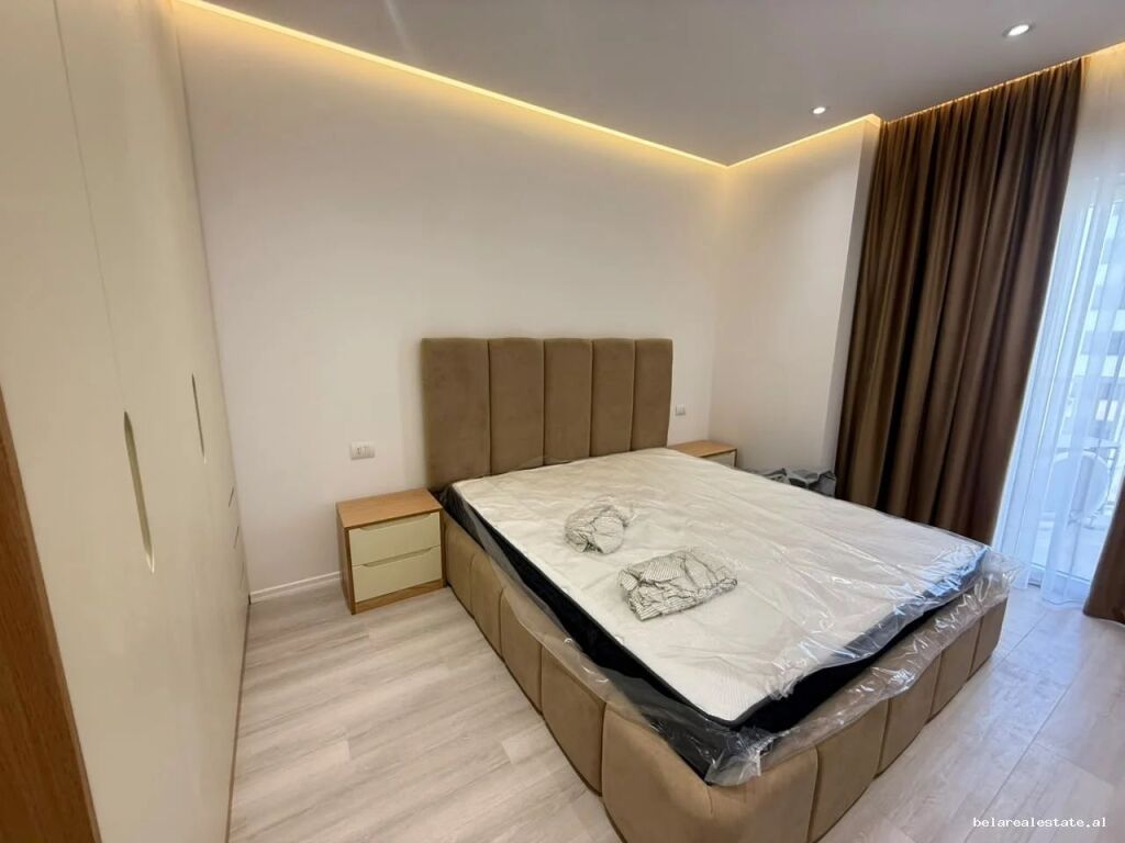 Apartament me qera 1+1 tek Zogu i Zi (ID B2101803) Tirane