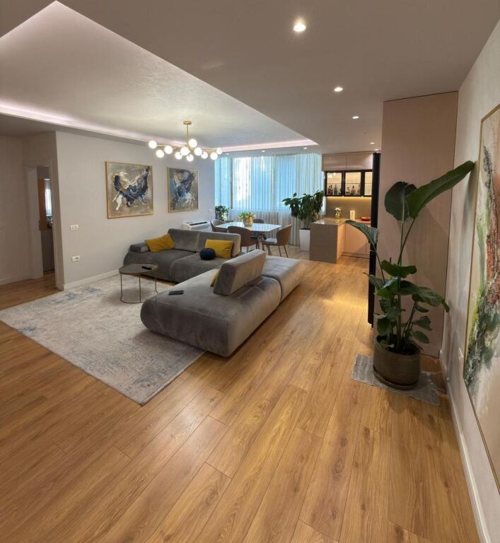 Apartment for sale 2+1+parking at Komuna e Parisit