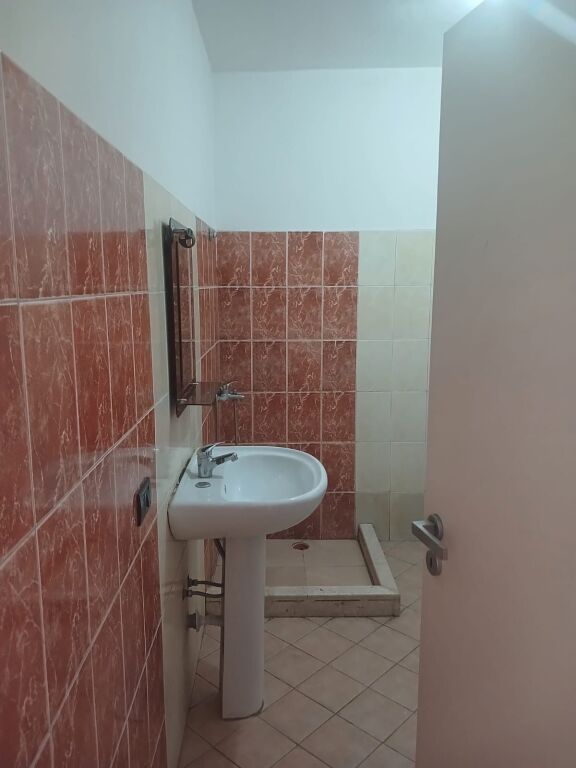 Appartamento 1+1+1 con Balcone in Affitto