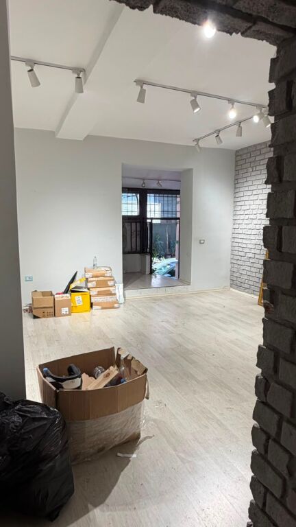 🏢 Locale commerciale in affitto 100 m² - Ex Blocco, Caffè "Roma"