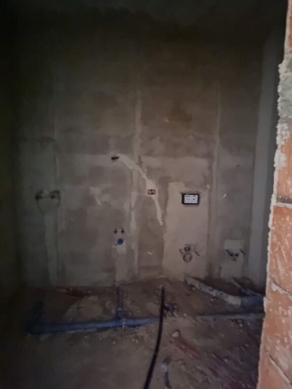 Apartament 1+1 per shitje ne Bllok !