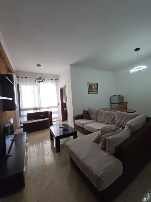 Nela 6/Asit, jepet me qera apartament 2+1.