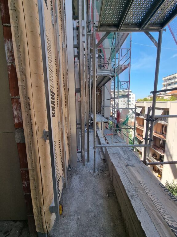 Apartament 1+1 per shitje ne Bllok !