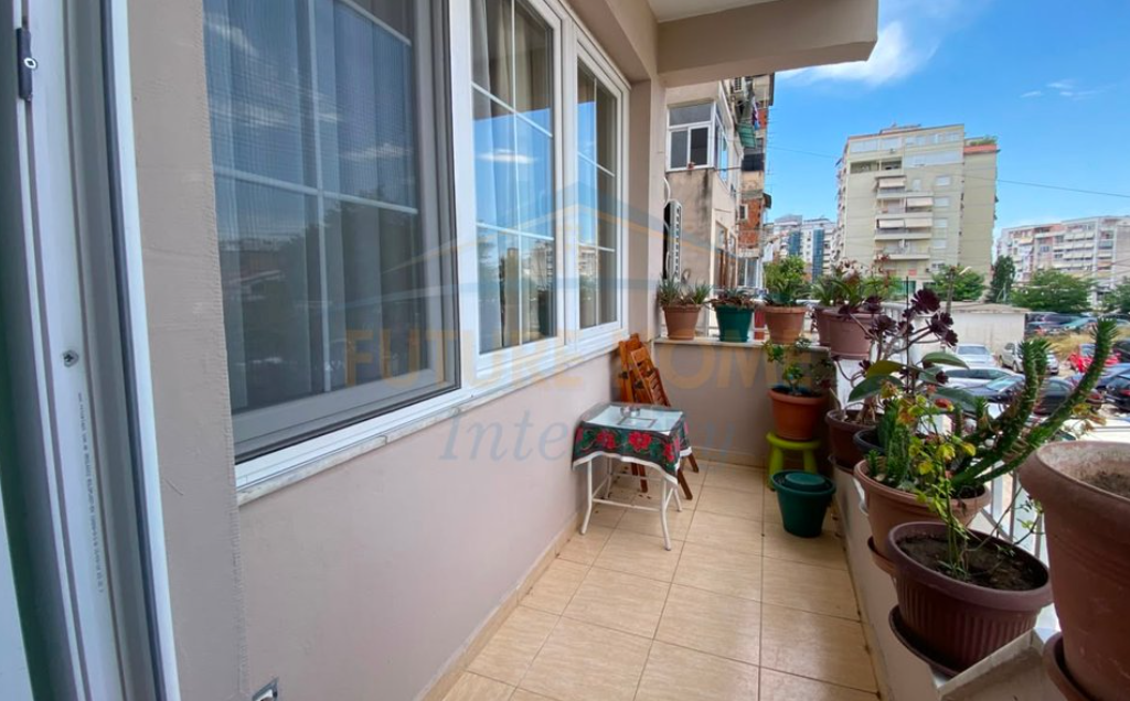 Qera, Apartament 2+1, Ish Tregu Elektrik