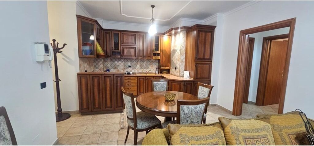 Apartament 2+1+2 Kompleksi Panorama, Tiranë