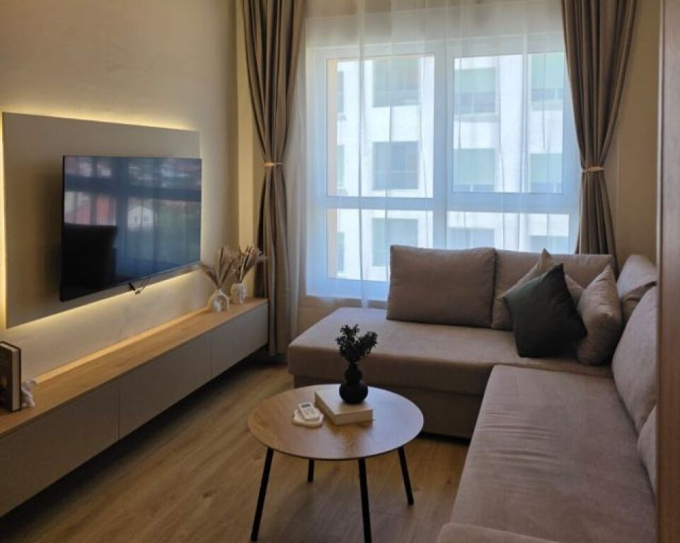 Jepet apartament luksoz 1+1 me qira tek Kompleksi Kadiu , Rruga Ali Demi